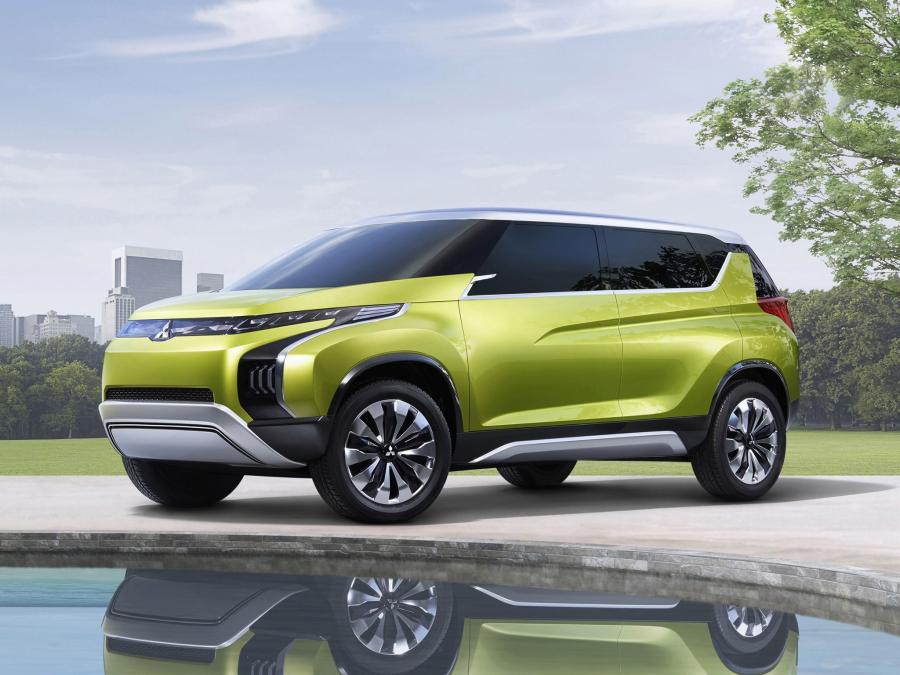  Mitsubishi Concept AR 2013 года  (фото 3 из 5)